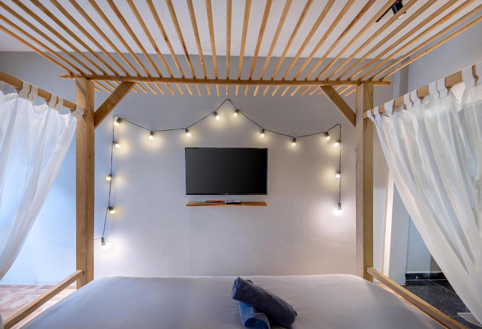 Trinh'S House - Hang Vai Ханой Экстерьер фото
